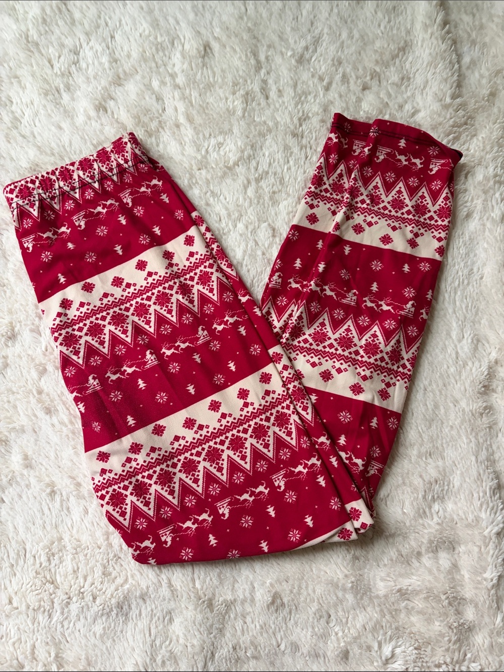 Women’s Red and Cream Holiday Print Leggings